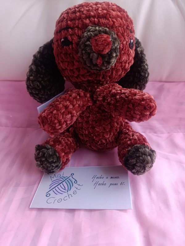 Peluche de Perrito Burdeos Amigurumi - Hecho a Mano con Amor