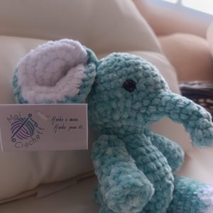 Eli, el elefantito celeste – Amigurumi suave y hecho a mano